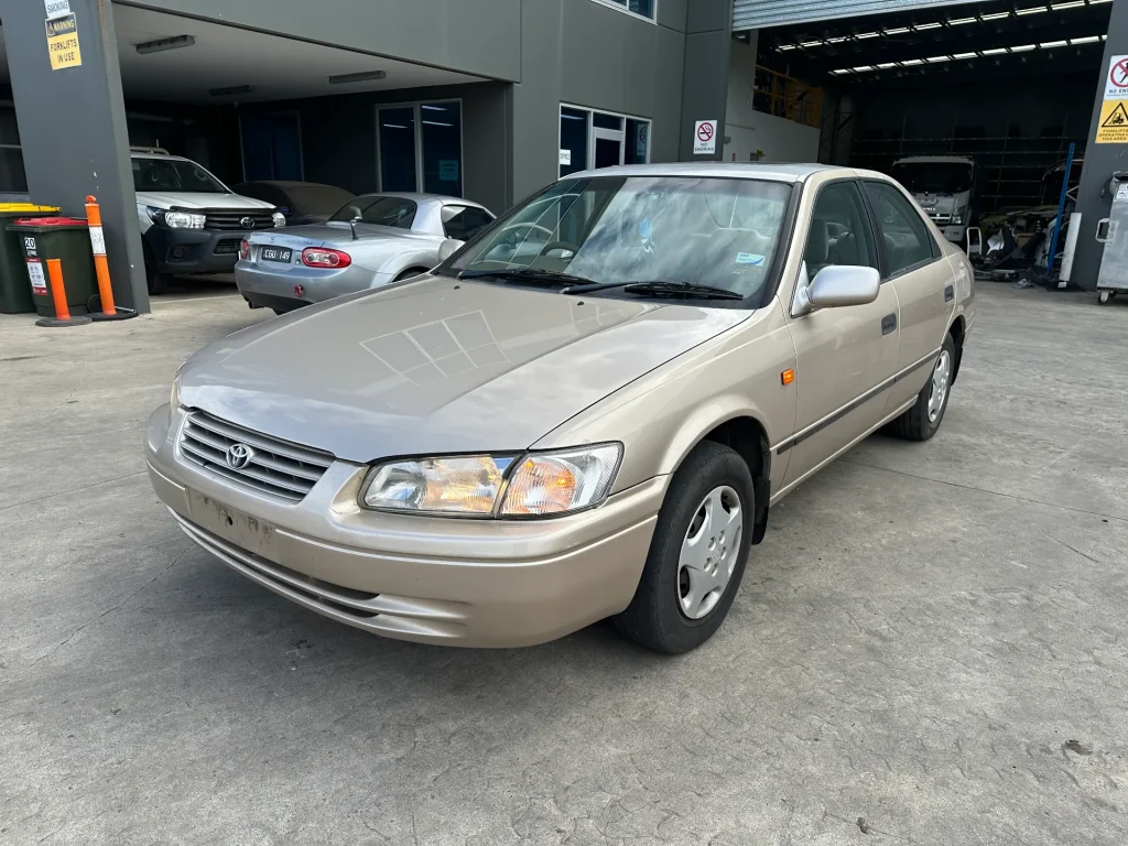 Toyota Camry 1998 Brown Auto Petrol
