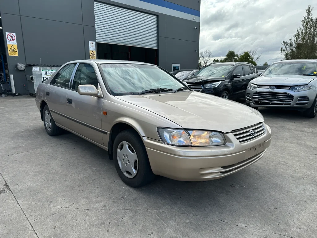Toyota Camry 2025 Brown Auto Petrol