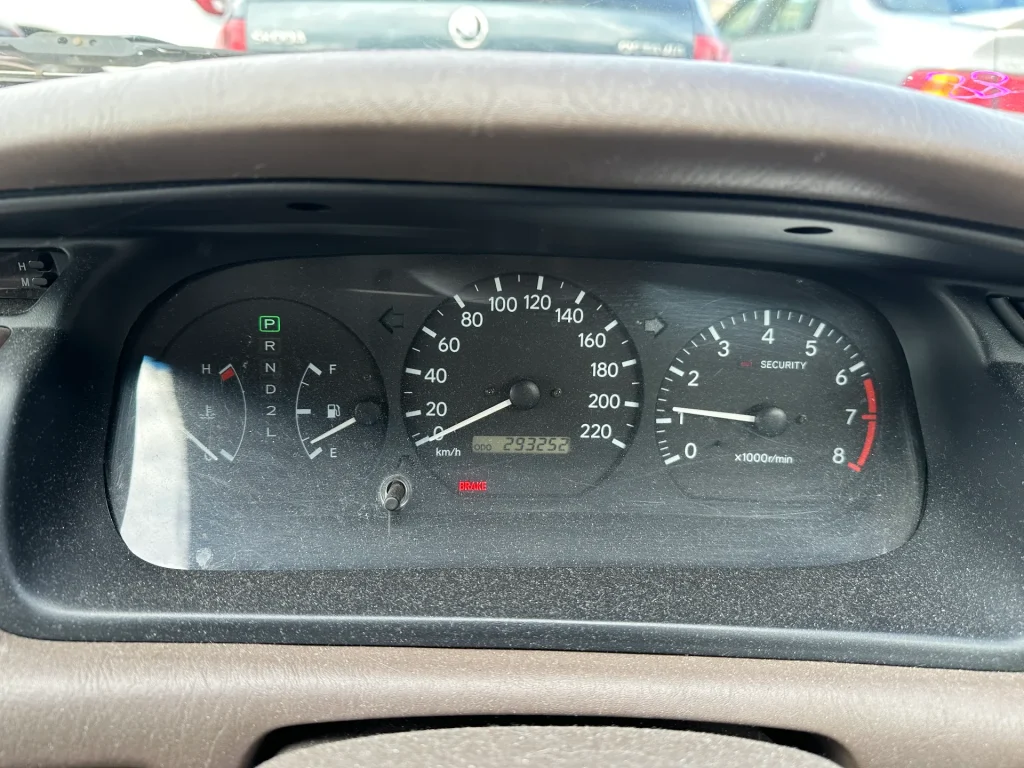 Toyota Camry 2025 Brown Auto Petrol