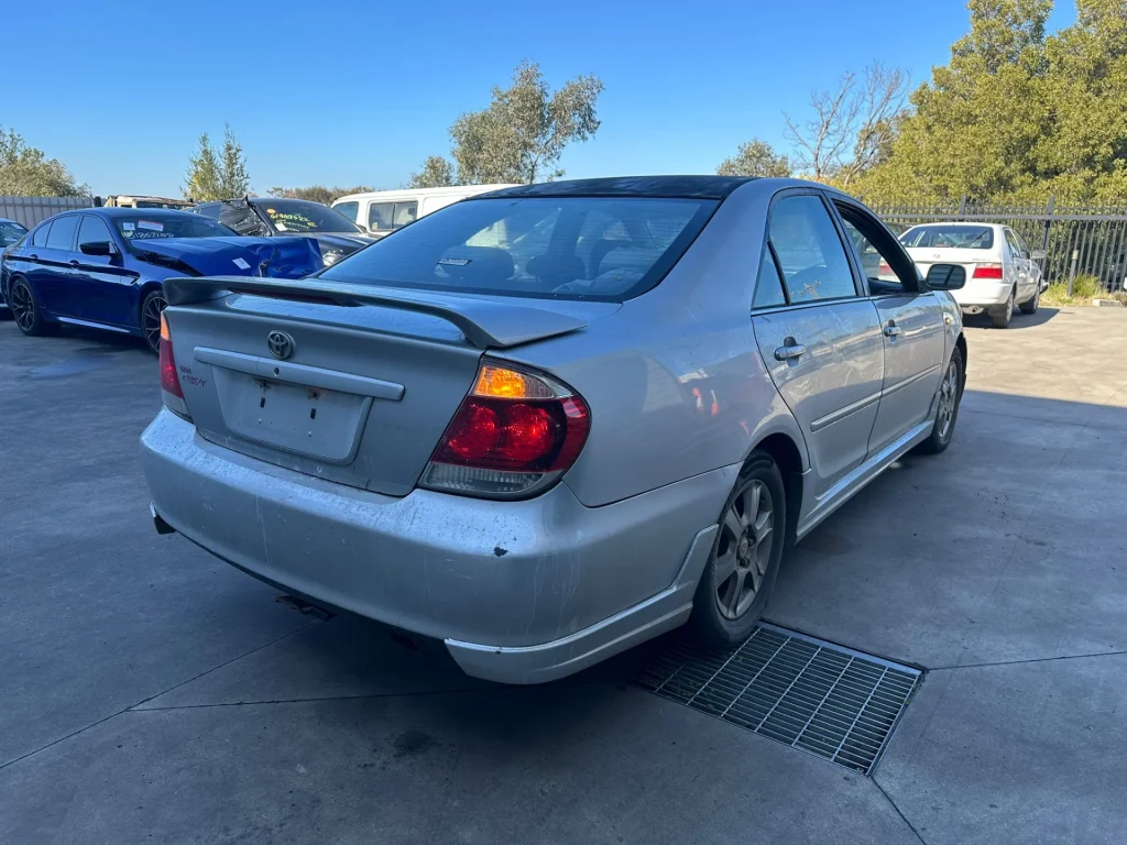 Toyota Camry 2004 Silver Auto Petrol