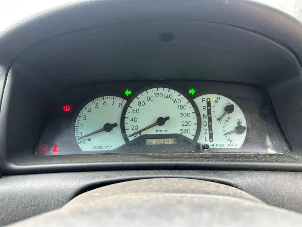 Toyota Corolla 2006 White Auto Petrol