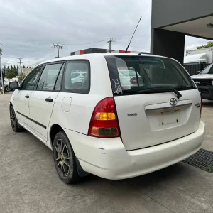 Toyota Corolla 2006 White Auto Petrol