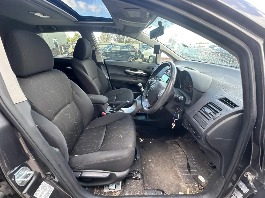 Toyota Corolla 2010 Grey Manual Petrol