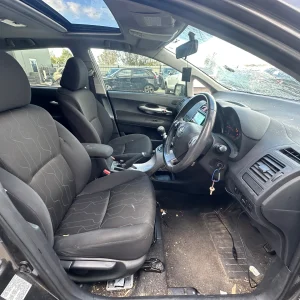 Toyota Corolla 2010 Grey Manual Petrol