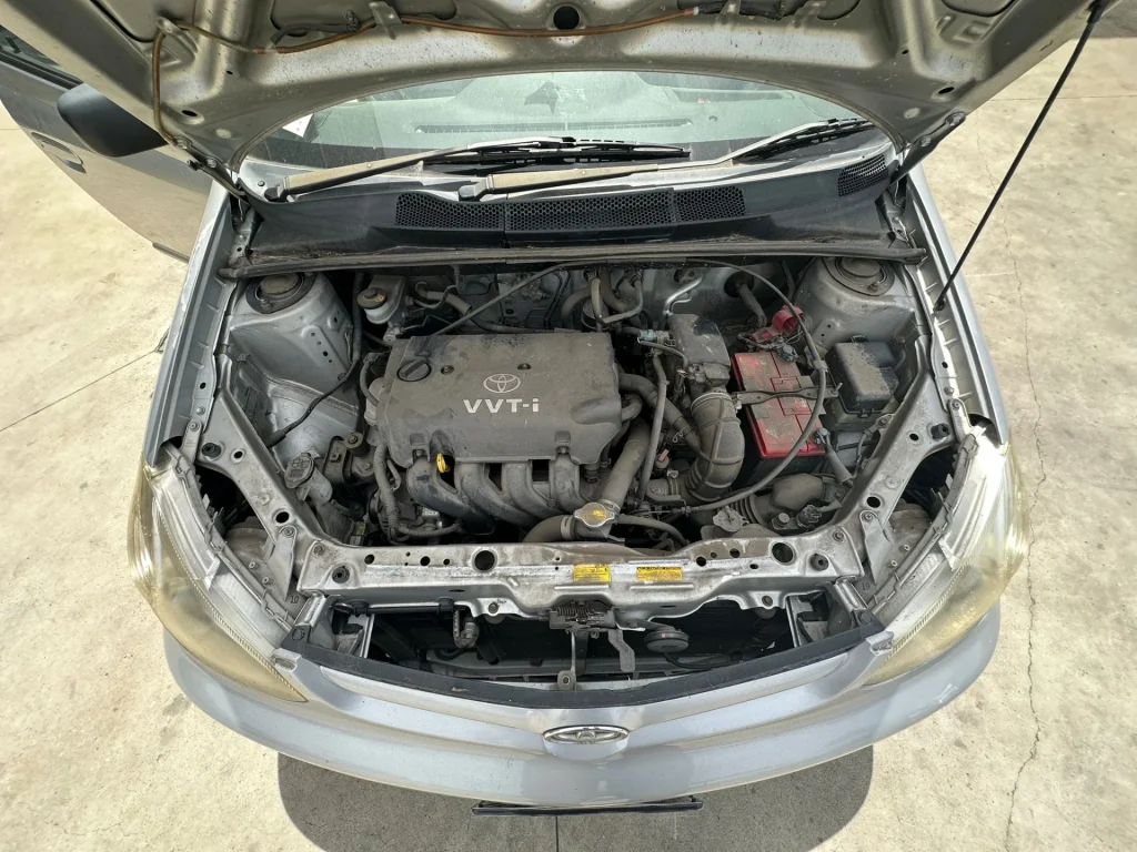 Toyota Echo 2003 Silver Auto Petrol
