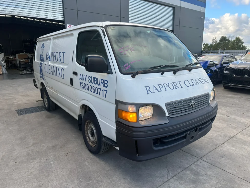 Toyota Hiace 2002 White Auto Petrol