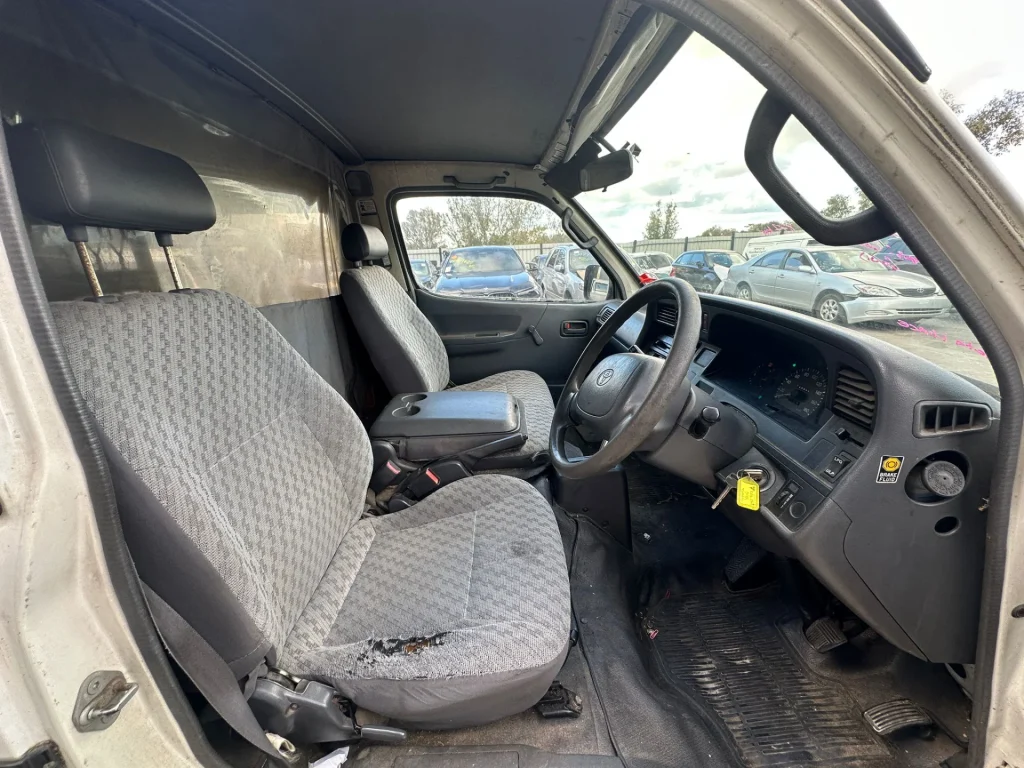 Toyota Hiace 2002 White Auto Petrol