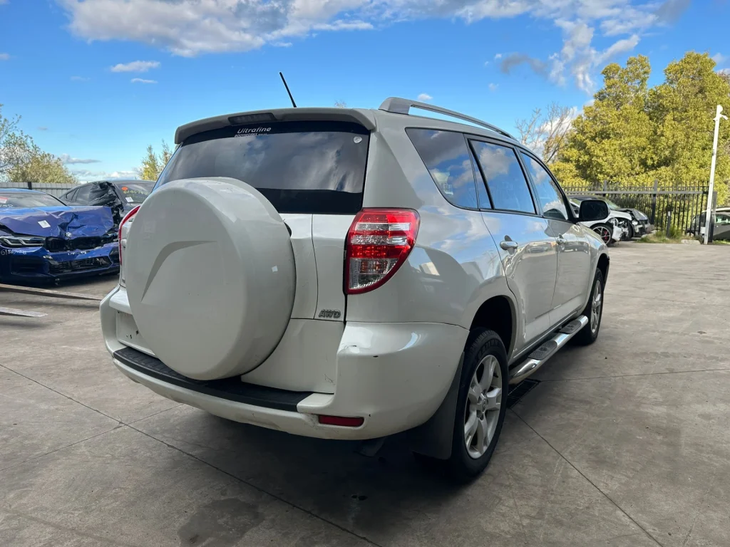 Toyota Rav4 2011 White Auto Petrol