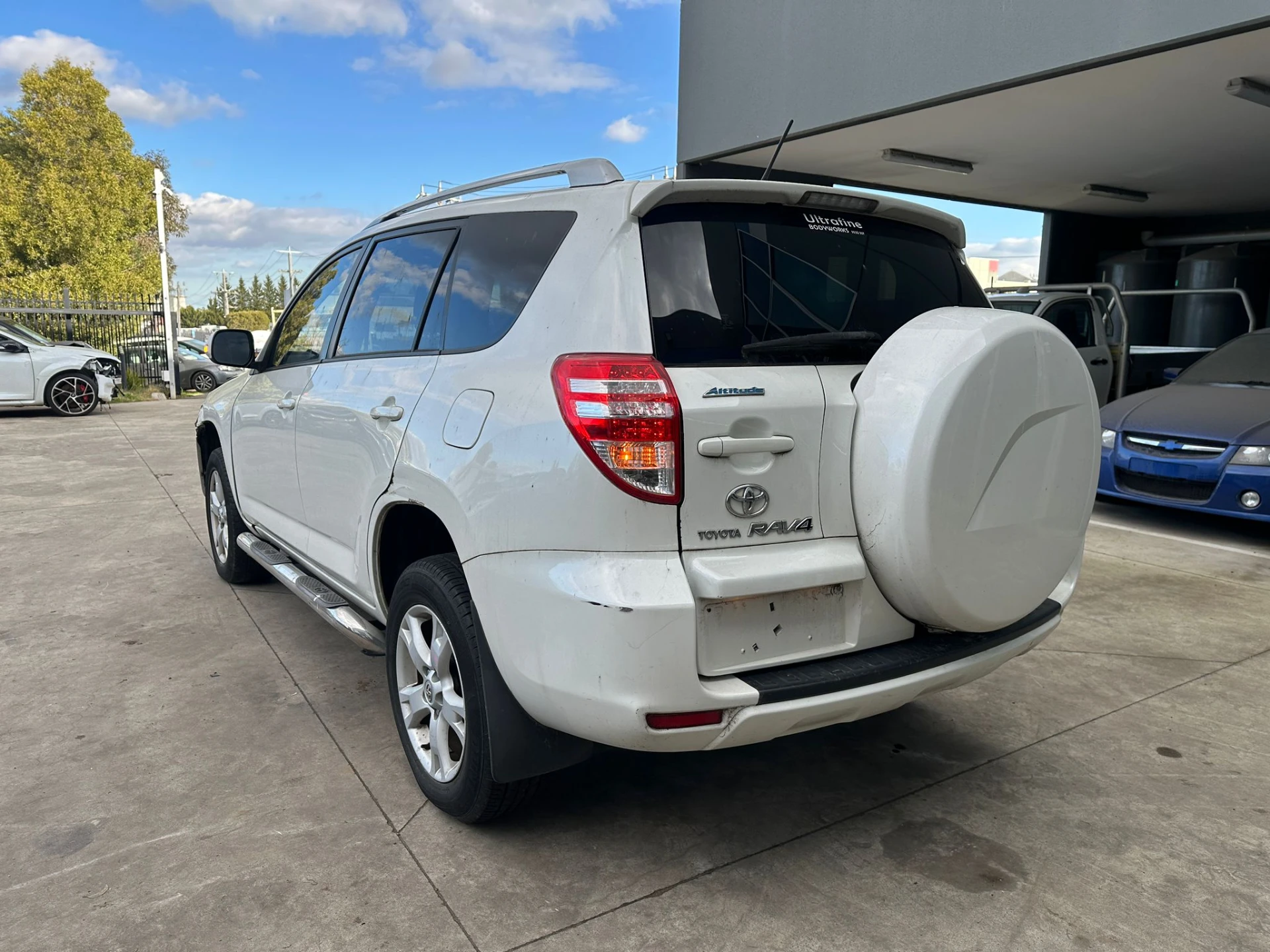 Toyota Rav4 2011 White Auto Petrol
