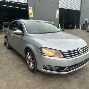 Volkswagen Passat 2013 Silver Auto Diesel
