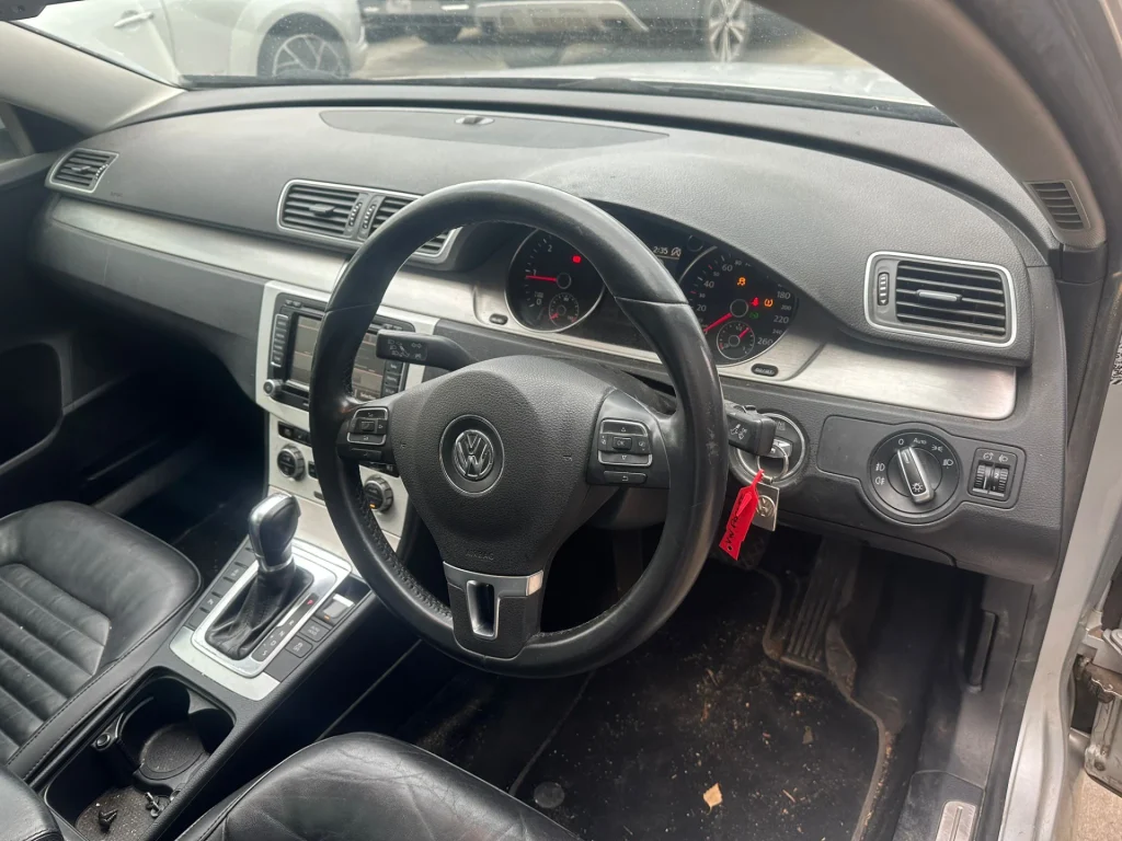 Volkswagen Passat 2013 Silver Auto Diesel