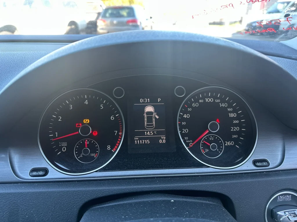 Volkswagen Passat 2014 White Auto Petrol