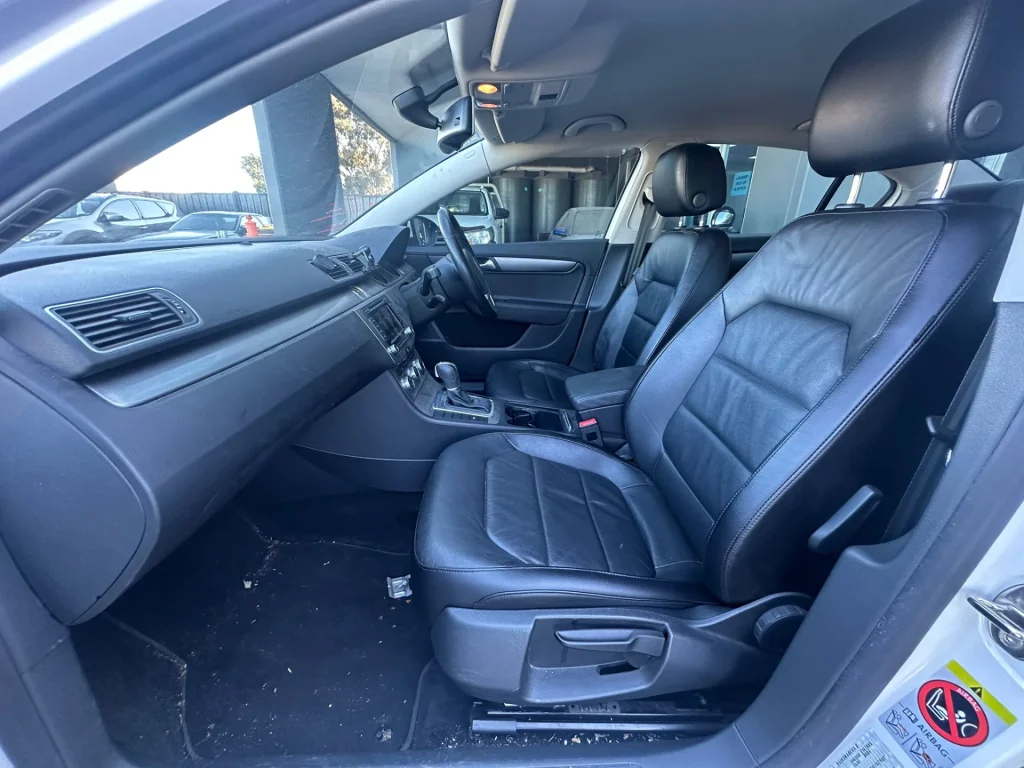 Volkswagen Passat 2014 White Auto Petrol