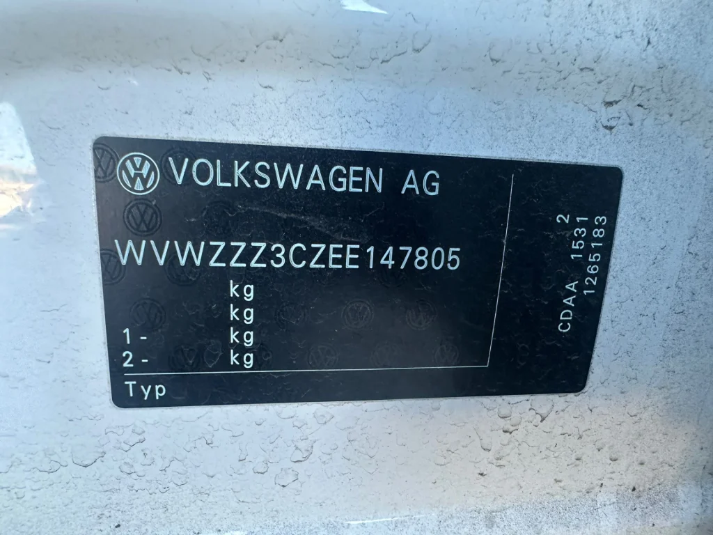 Volkswagen Passat 2014 White Auto Petrol