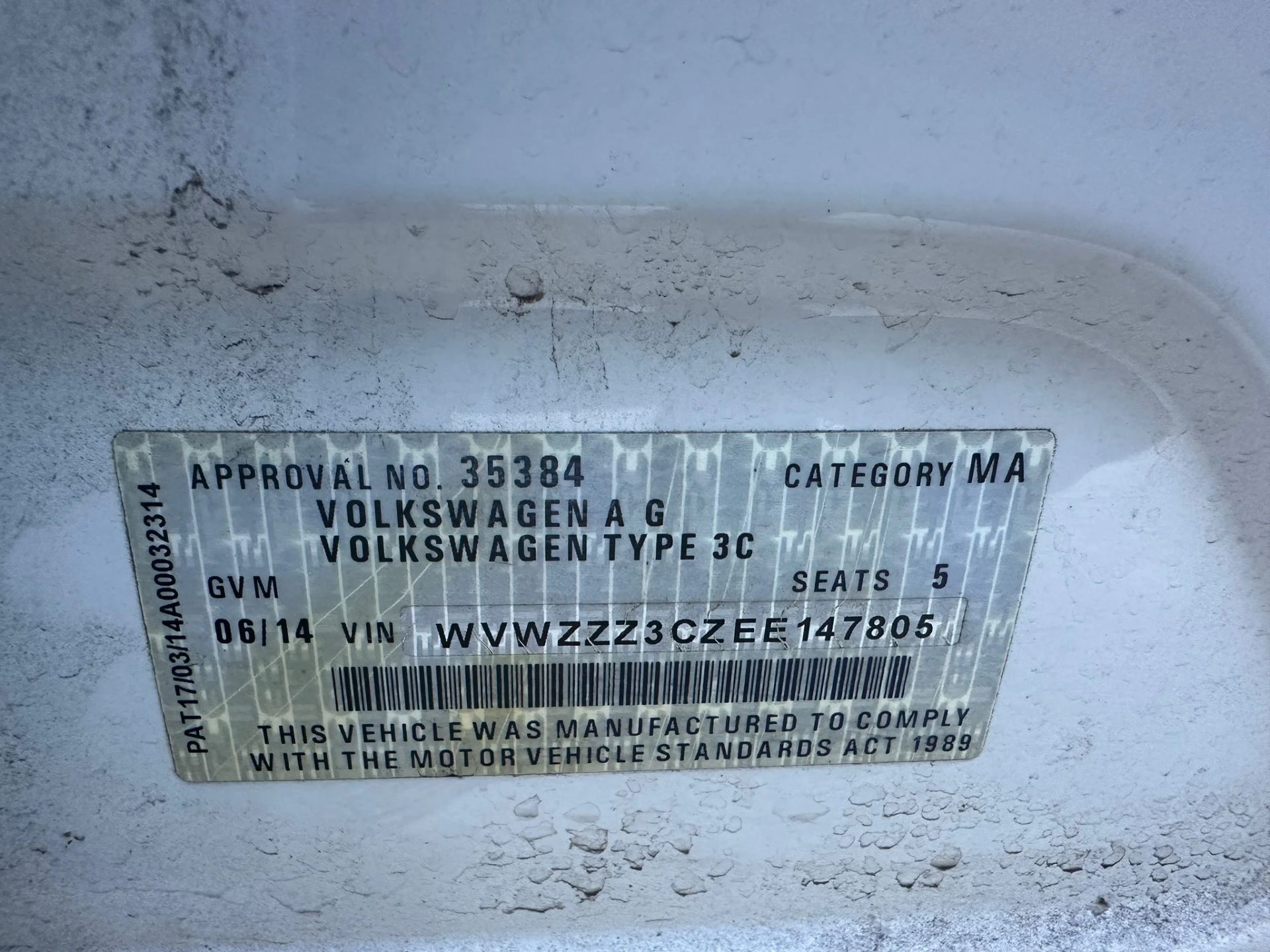 Volkswagen Passat 2014 White Auto Petrol