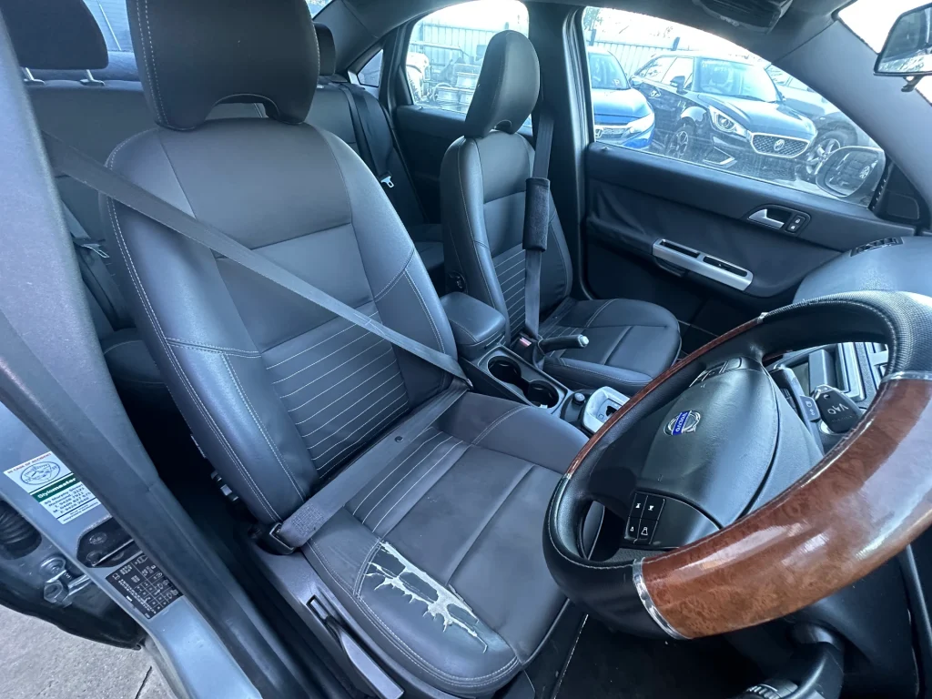 Volvo S40 2006 Silver Auto Petrol